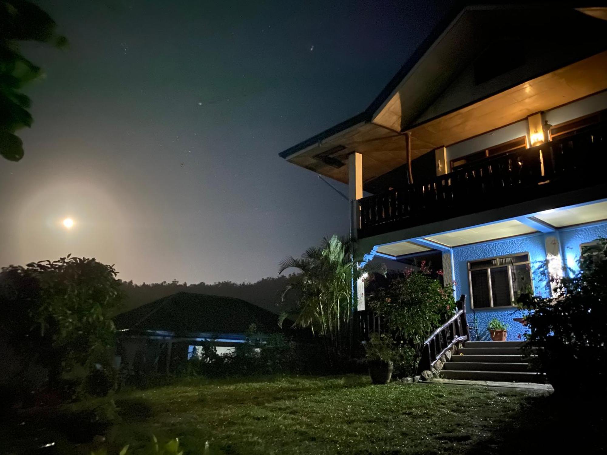 Santa Claus Hilltop San Vicente  Luaran gambar