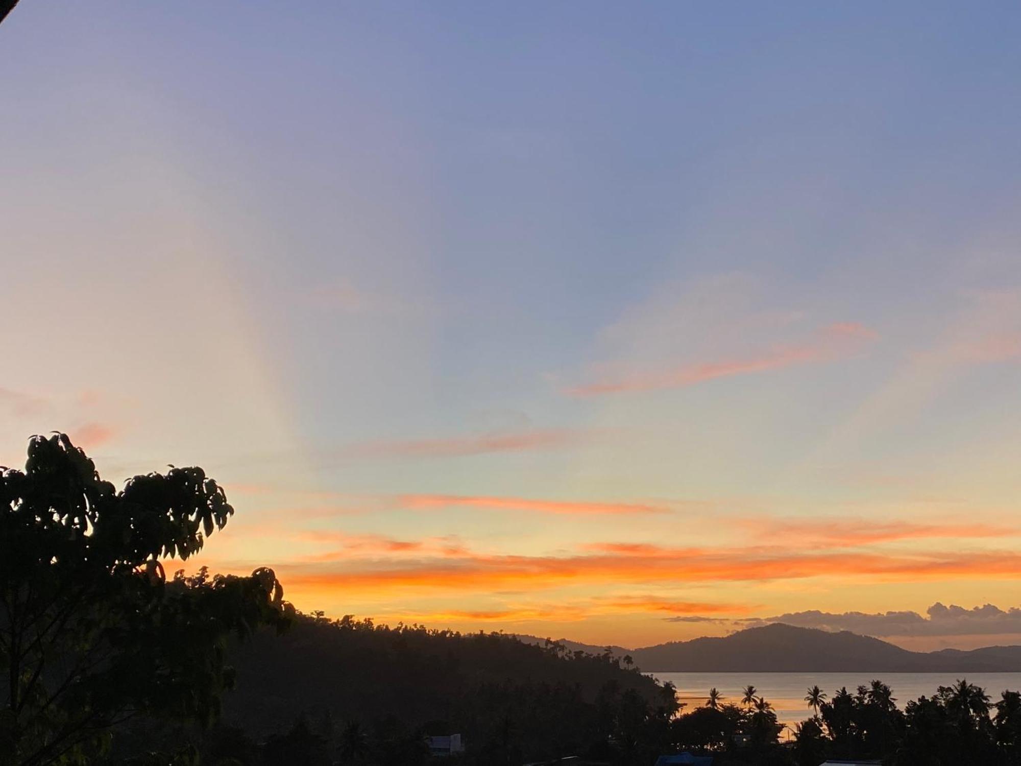 Santa Claus Hilltop San Vicente  Luaran gambar
